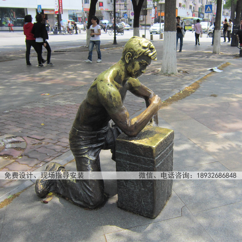 铜雕塑在当今城市中的体现和优势。